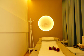 长沙天心区日式指压的寂静美学：在按压中听见雪落的声音